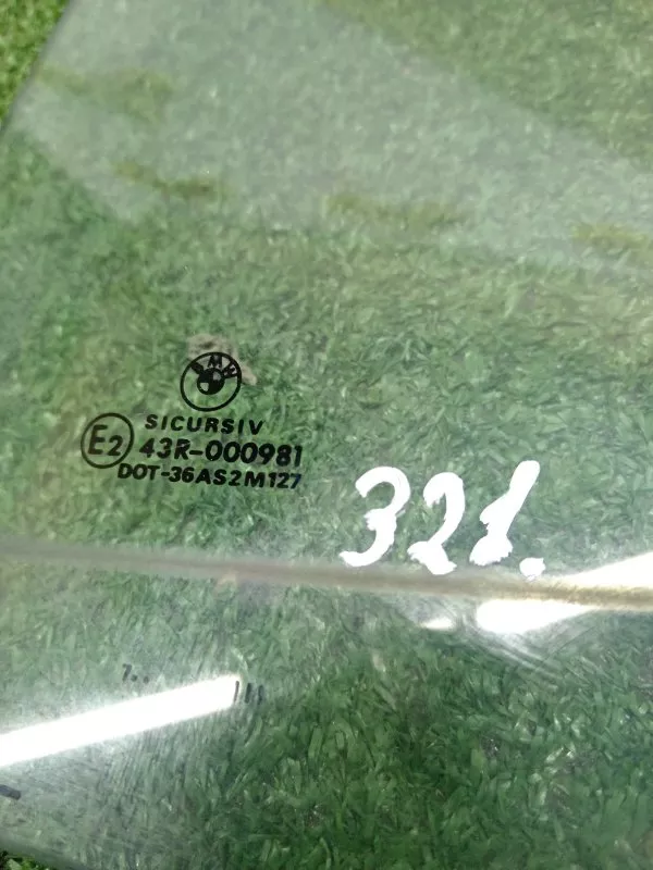 Стекло двери BMW 5-Series 1998 51348189257 E39, заднее левое