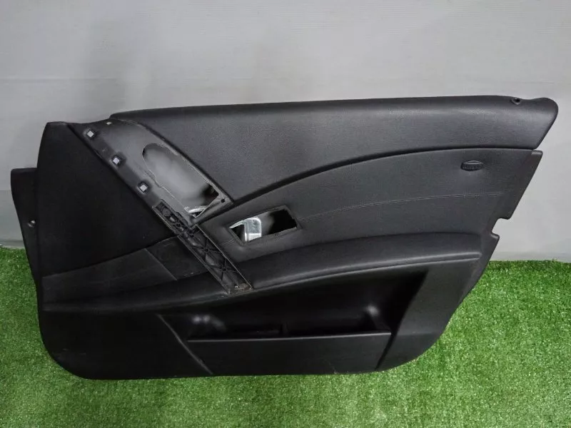 Обшивка двери BMW 5-Series 2006 51417076764 E60, передняя правая
