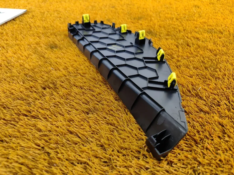 Накладка на торпедо