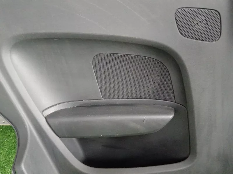 Накладка на стойку кузова