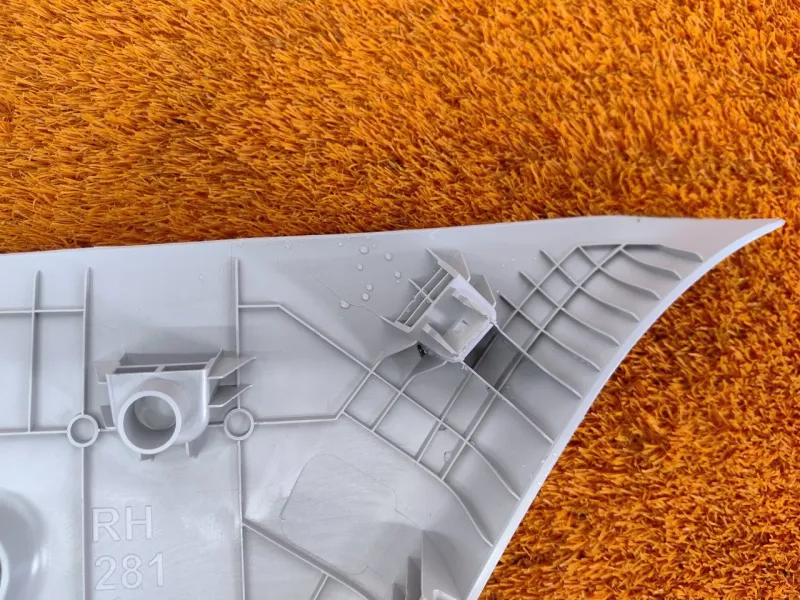 Накладка на стойку кузова