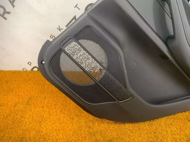 Обшивка двери