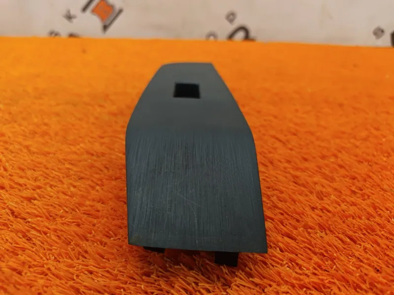 Молдинг двери