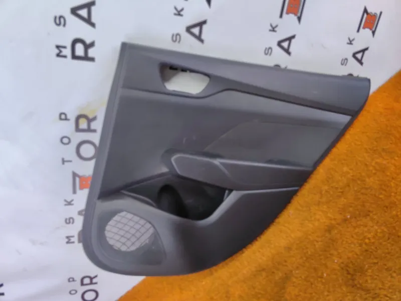 Обшивка двери