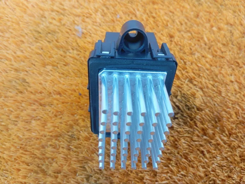 Резистор отопителя