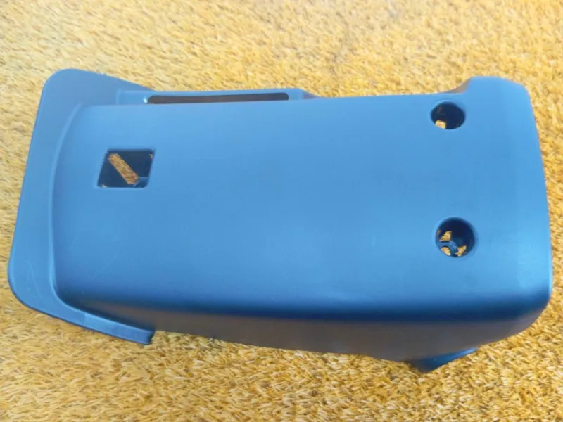 Кожух рулевой колонки