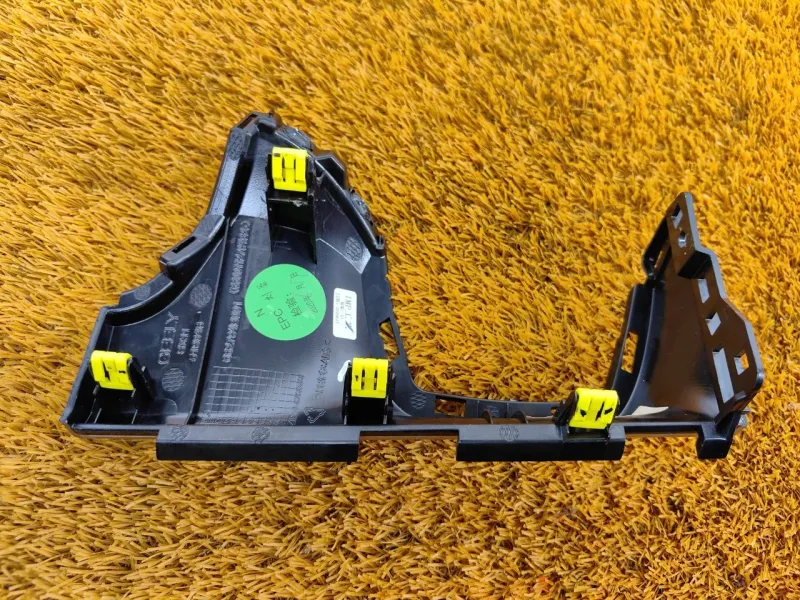 Накладка на торпедо