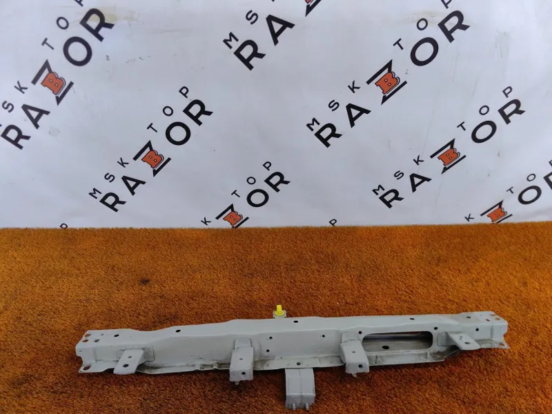 Панель передняя