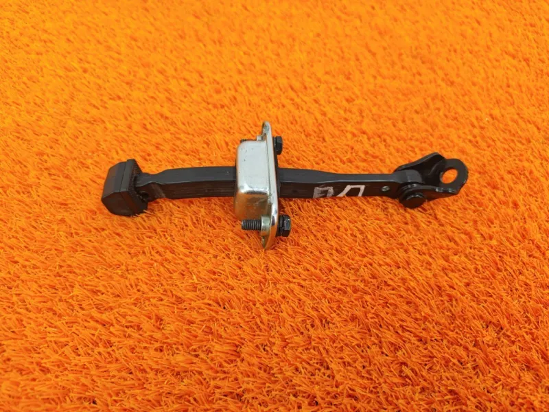 Ограничитель двери