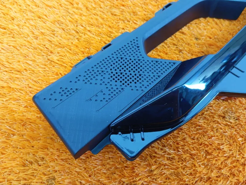 Накладка обшивки двери