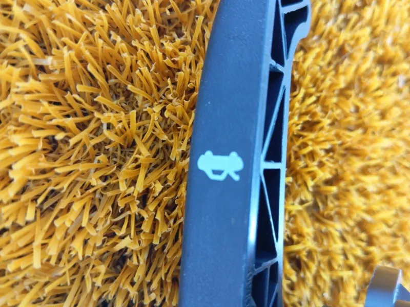 Ручка открывания капота