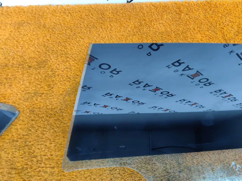 Стекло двери