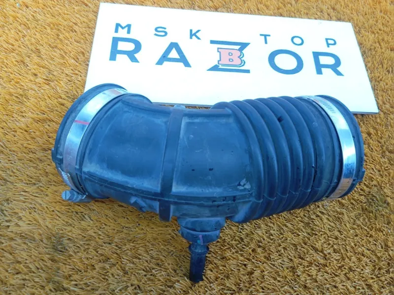 Патрубок воздушного фильтра