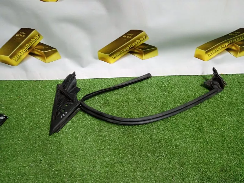 Уплотнитель стекла двери