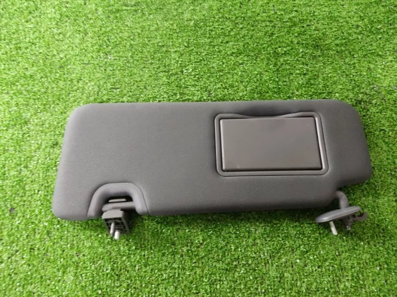 Козырек солнцезащитный