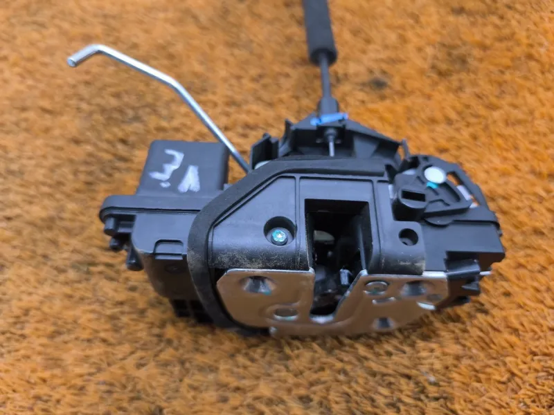 Замок двери