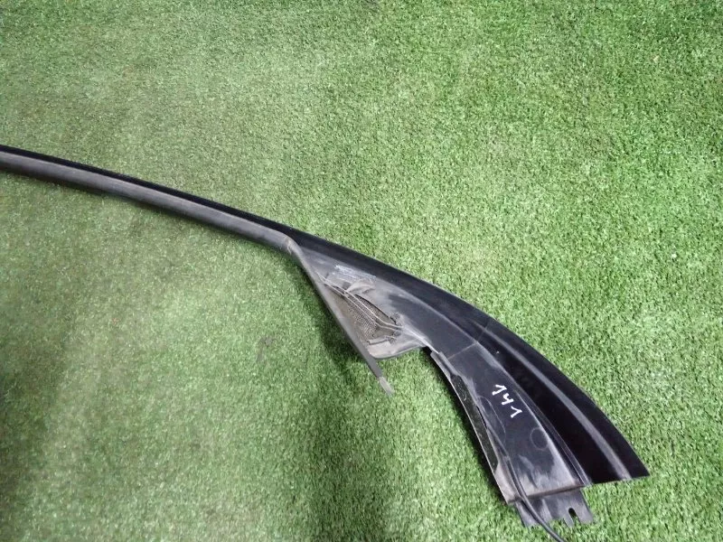 Обшивка рамы окна BMW 5-Series 2001 51210402746 E39, передняя правая