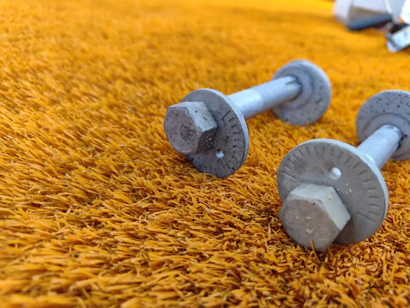 Болт развальный