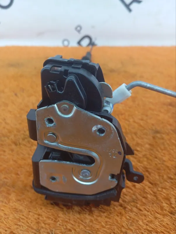 Замок двери