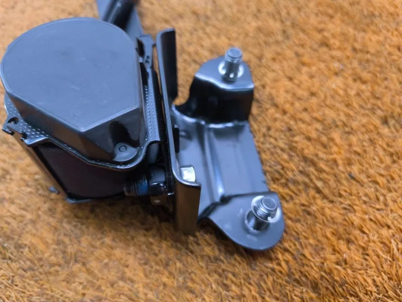 Ремень безопасности