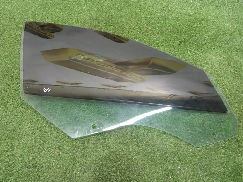 Стекло двери BMW 5-Series 2011 51337182110 F10, переднее правое