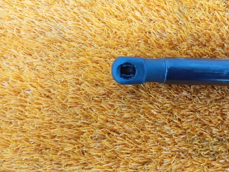 Амортизатор капота