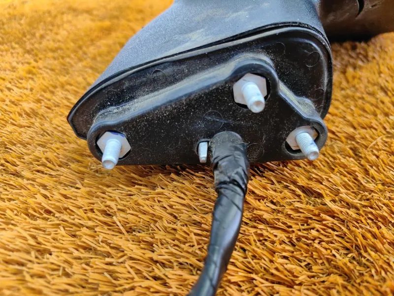 Зеркало боковое