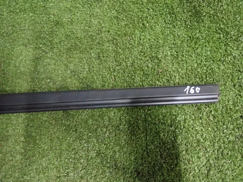 Молдинг стекла