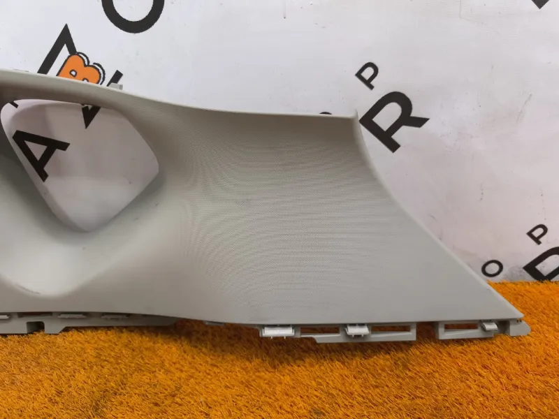 Накладка на стойку кузова