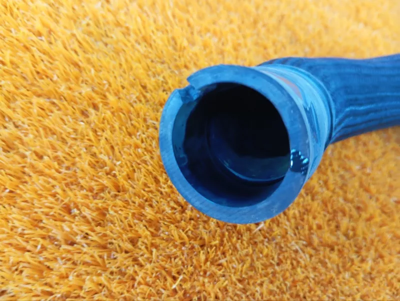 Горловина топливного бака