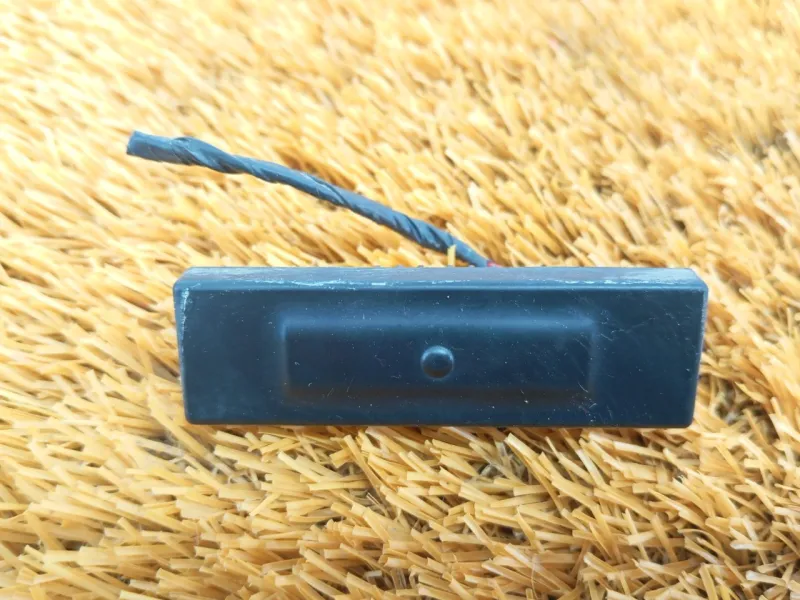 Кнопка багажника