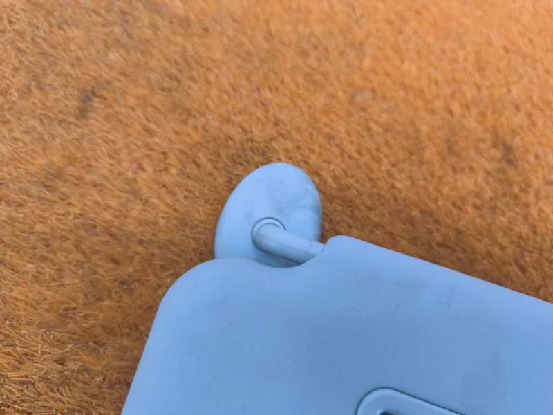 Козырек солнцезащитный