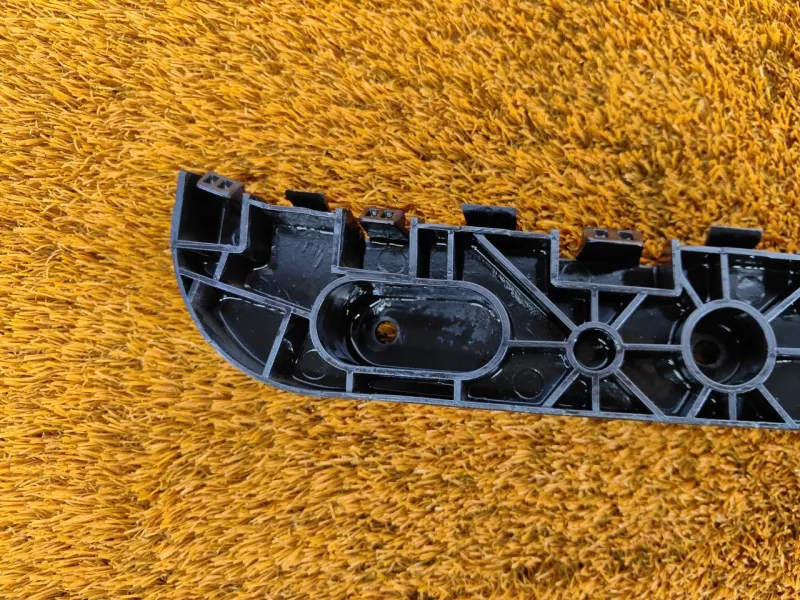 Кронштейн бампера