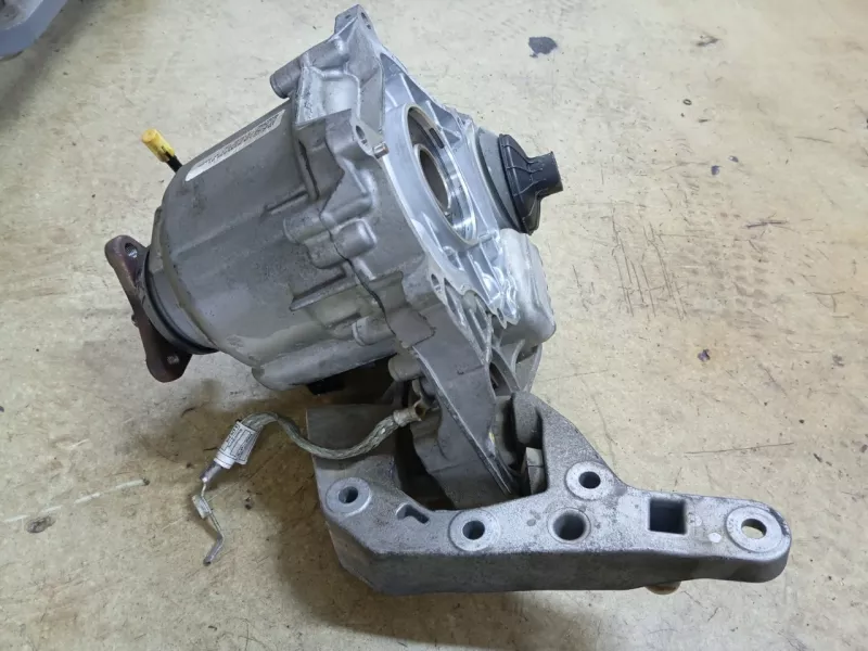 Раздатка BMW X3 2018 27109469019 G01 B47