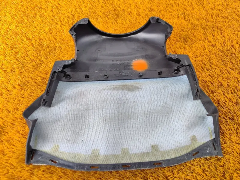 Кожух рулевой колонки