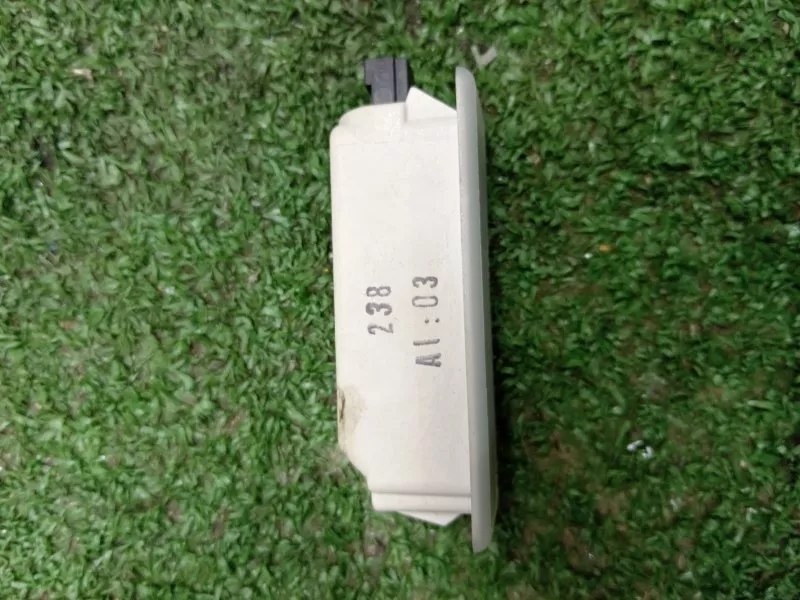 Плафон освещения багажника