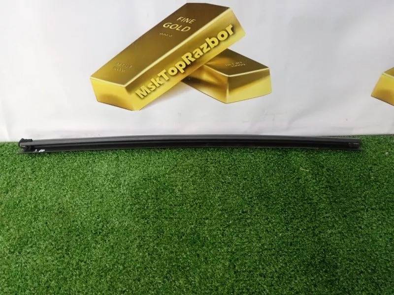 Уплотнитель стекла двери