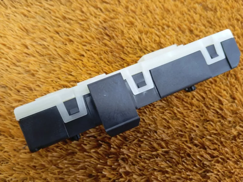 Блок управления крышки багажника