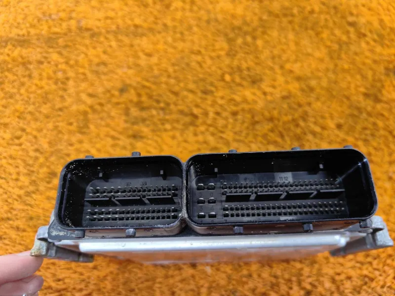 Блок управления двигателем