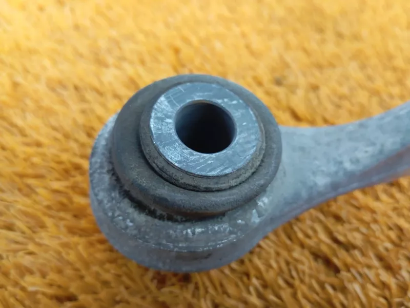 Рычаг подвески