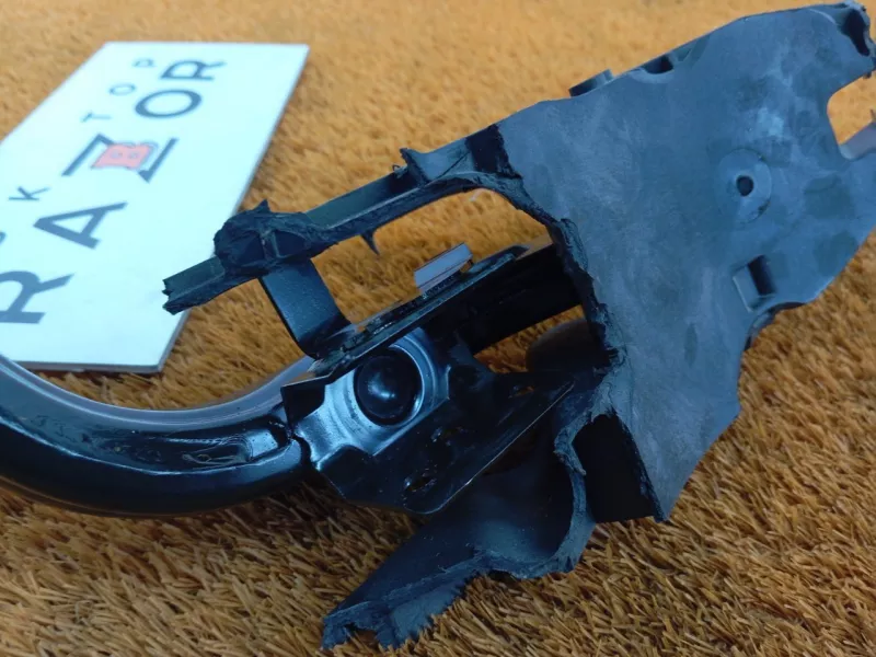 Педаль тормоза