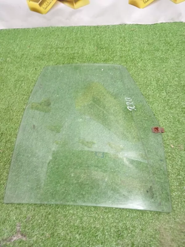 Стекло двери BMW 3-Series 1998 51348196027 E46, заднее левое