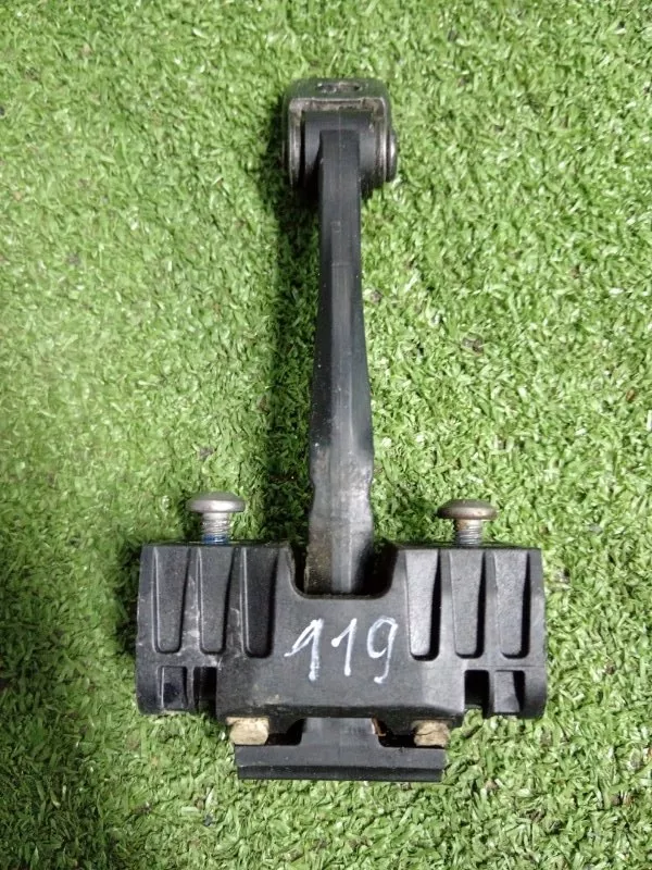 Ограничитель двери