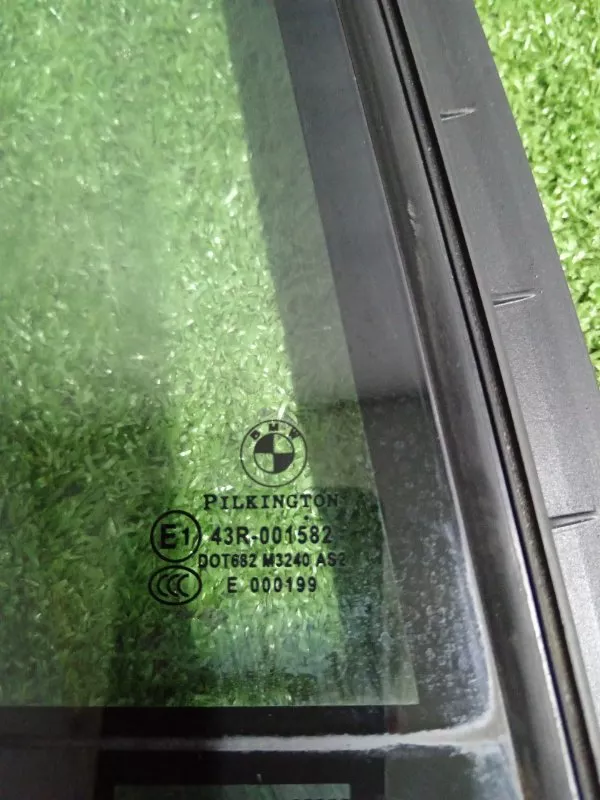 Форточка двери