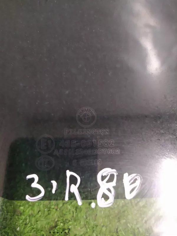 Стекло двери BMW 3-Series 2005 51337060264 E90, переднее правое