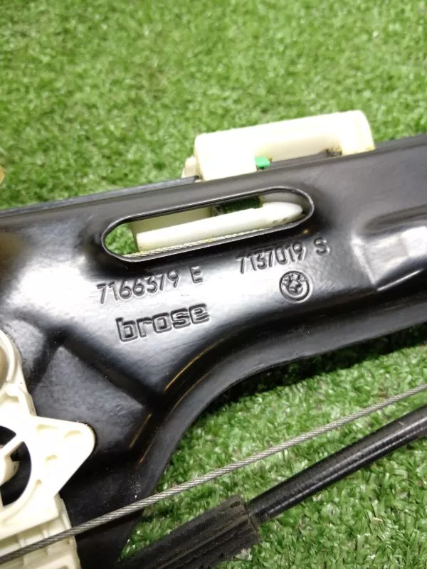 Стеклоподъемник BMW X5 2007 51337166379 E70, передний левый