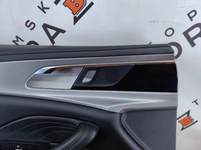 Обшивка двери