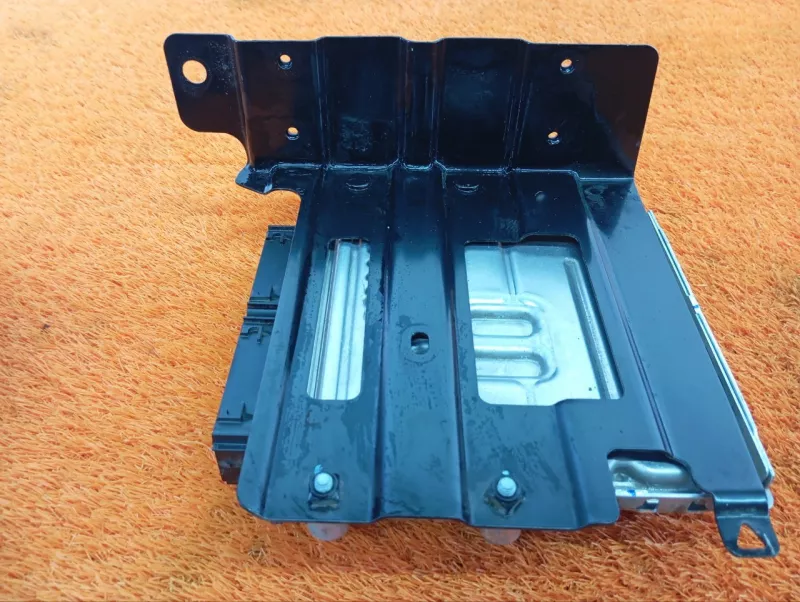 Блок управления двигателем