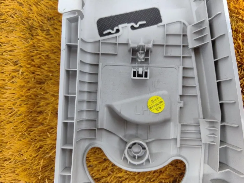 Обшивка центральной стойки