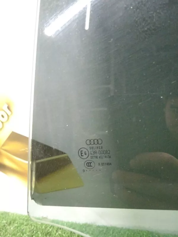 Стекло двери Audi A4 2009 8K5845205E B8, заднее левое